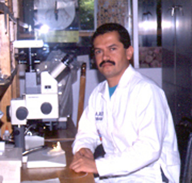 Dr. Felipe Noguera